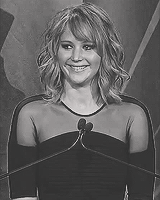Jennifer-Lawrence-Confused-Clapping-Gif.