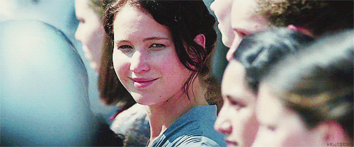 Katniss-Everdeen-Smiles-In-The-Hunger-Ga