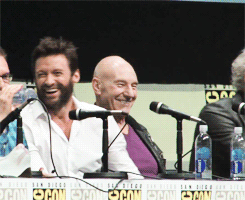 Hugh-Jackman-and-Patrick-Stewart-Laughing-At-Comic-Con.gif
