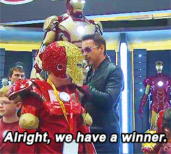 Robert-Downey-Jr.-Announces-The-Winner.g