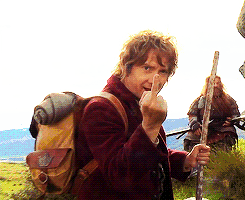 http://mrwgifs.com/wp-content/uploads/2013/12/Angry-Hobbit-Giving-The-Finger-In-Lord-Of-The-Rings-Reaction-Gif.gif