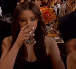Lily-Mo-Sheen-Awkward-Clap-At-An-Award-Show-After-Drinking-Some-Water.gif