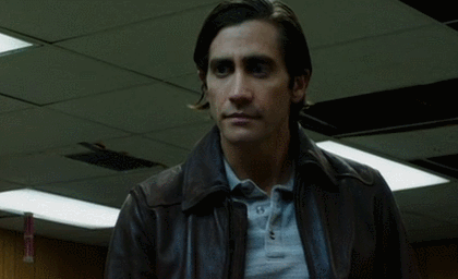 Long-Haired-Jake-Gyllenhaal-Points-Nods-and-Agrees-In-a-Movie.gif