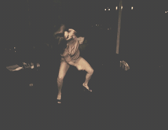 https://mrwgifs.com/wp-content/uploads/2013/05/Lady-Gagas-Twerking-Like-Dance.gif